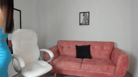 Snapshot of alice23jones chatting on January 29, 2025, 2:21 pm Alice online show from January 29, 2025, 2:21 pm