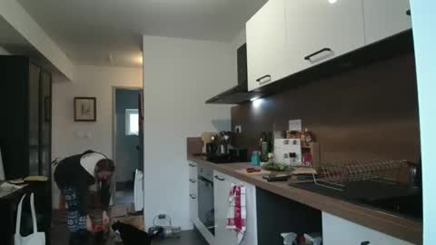 Alice online show from December 8, 2024, 12:08 pm