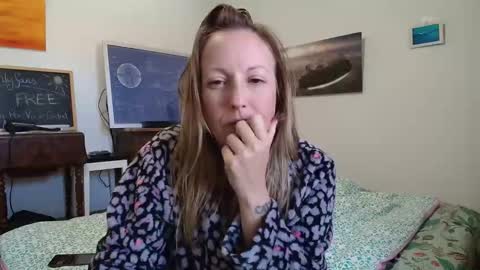 Alice online show from October 6, 2025, 8:34 am