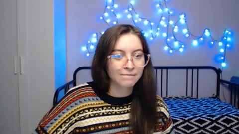 Alice online show from December 25, 2024, 6:30 pm