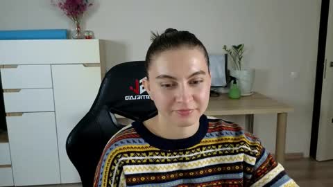 Alice online show from October 5, 2025, 5:11 pm