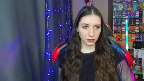 Snapshot of alice_bailey chatting on December 13, 2024, 1:22 pm Alice online show from December 13, 2024, 1:22 pm