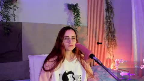 Mey online show from April 14, 2026, 5:13 am