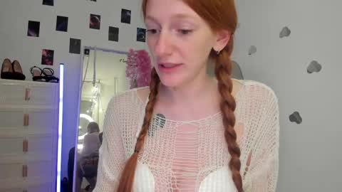 Snapshot of alice_ginger chatting on May 19, 2026, 1:28 pm Hello im Alice online show from May 19, 2026, 1:28 pm