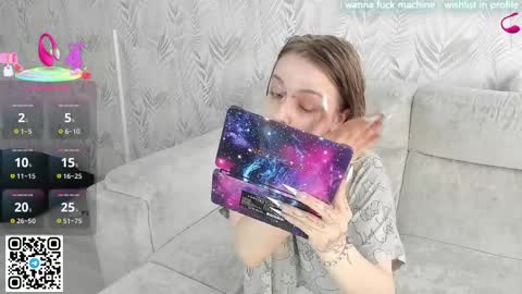 alice_halle online show from April 8, 2026, 8:36 am