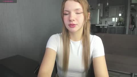 Snapshot of alice_hetfield chatting on October 8, 2025, 11:19 am My name is Alice find out about me in the Fansly  online show from October 8, 2025, 11:19 am