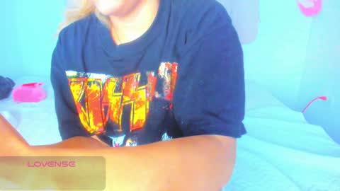 Snapshot of alice_lacroux chatting on December 13, 2024, 7:25 am Alice online show from December 13, 2024, 7:25 am