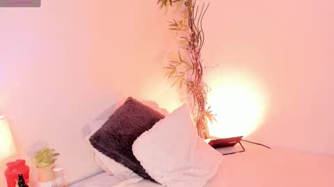 Alice  online show from September 25, 2025, 10:46 pm