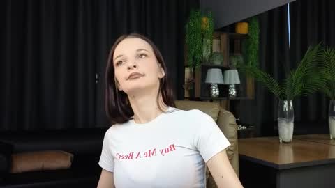 alice meyx online show from April 12, 2026, 4:28 am