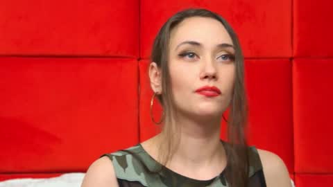 Snapshot of alice_munro chatting on February 1, 2025, 11:27 pm AliceMunro online show from February 1, 2025, 11:27 pm