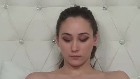 Snapshot of alice_munro chatting on February 28, 2025, 9:33 pm AliceMunro online show from February 28, 2025, 9:33 pm