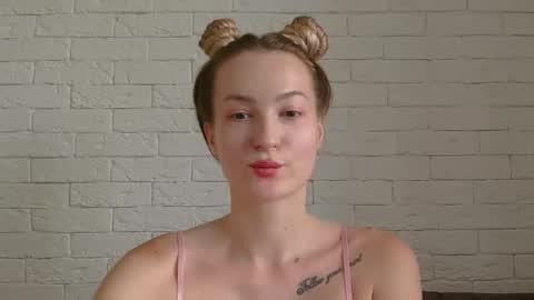 Snapshot of alice_sweet_01 chatting on September 8, 2025, 3:22 pm Alice online show from September 8, 2025, 3:22 pm