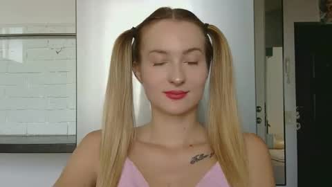 Snapshot of alice_sweet_01 chatting on September 11, 2025, 11:10 am Alice online show from September 11, 2025, 11:10 am