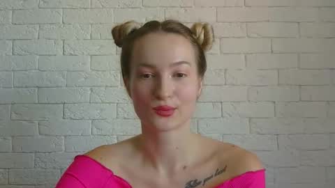 Snapshot of alice_sweet_01 chatting on September 26, 2025, 10:30 am Alice online show from September 26, 2025, 10:30 am