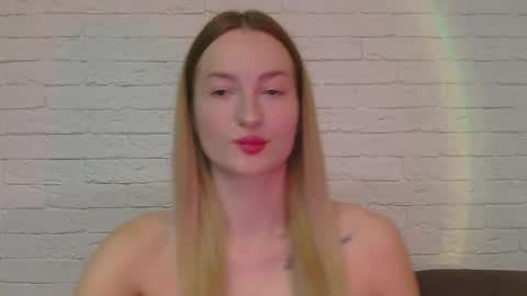 Snapshot of alice_sweet_01 chatting on October 26, 2025, 4:24 pm Alice online show from October 26, 2025, 4:24 pm