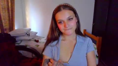 Alicia online show from March 3, 2025, 9:48 pm