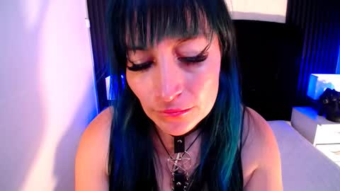 Alice online show from February 6, 2026, 7:39 pm