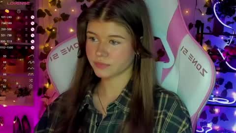 Alice online show from April 16, 2026, 9:39 pm