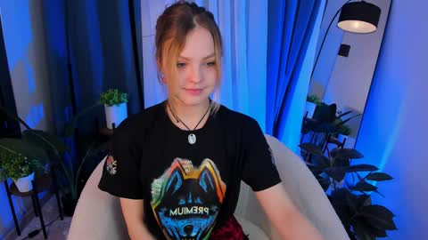 Alice  online show from January 14, 2025, 1:17 pm