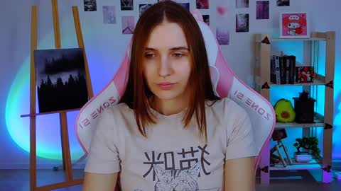 alicecharmy online show from January 8, 2025, 12:47 pm