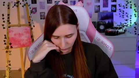 alicecharmy online show from February 5, 2025, 1:11 pm