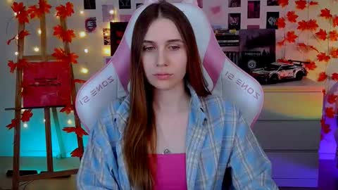 alicecharmy online show from November 17, 2025, 8:09 am