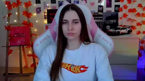 alicecharmy online show from November 20, 2025, 7:08 am