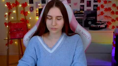 alicecharmy online show from November 27, 2025, 8:05 am