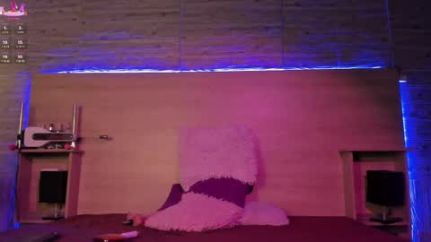 Alice  online show from February 15, 2025, 10:11 am