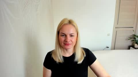 Alicee online show from March 18, 2026, 9:45 am