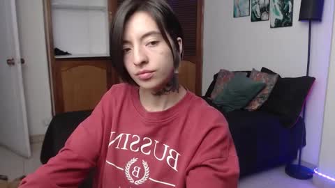alicee_logan_ online show from November 23, 2025, 1:38 am