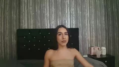 alicee_moonn online show from May 28, 2026, 9:01 pm