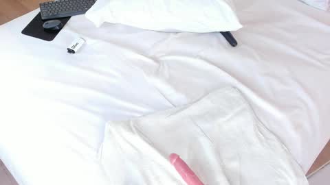 Alice  online show from February 2, 2025, 7:09 am