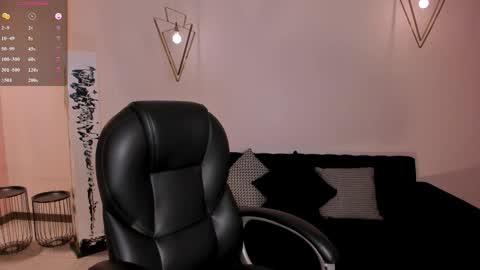 Alice online show from September 23, 2025, 7:39 pm