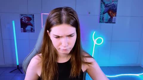 Alice online show from September 12, 2025, 5:18 am