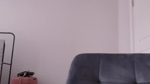 Alice online show from October 22, 2025, 1:00 pm