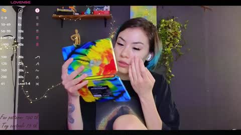 Alice  vacation  online show from December 22, 2024, 5:45 am