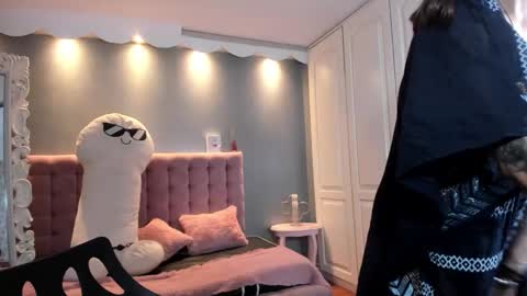 Snapshot of alicelee_ chatting on February 18, 2026, 1:29 pm Alice online show from February 18, 2026, 1:29 pm