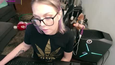 Alice Liddell online show from April 2, 2026, 8:17 pm