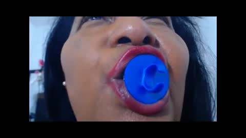 yasmin online show from October 10, 2025, 5:06 am