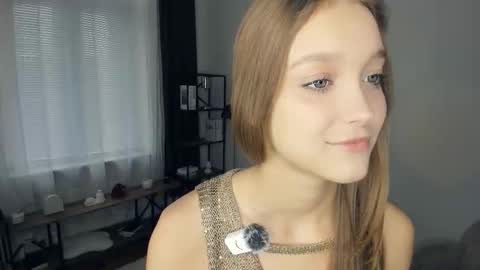 Snapshot of alicemelison chatting on October 22, 2025, 8:03 am Serena online show from October 22, 2025, 8:03 am