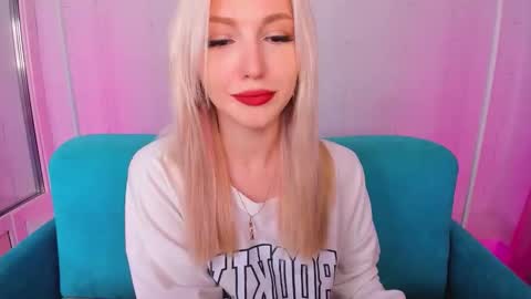 alicemonro online show from November 5, 2025, 1:27 am