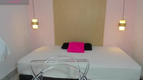 AliceRoss online show from April 4, 2026, 8:06 pm