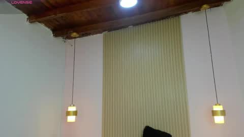 AliceRoss online show from April 21, 2026, 2:51 am