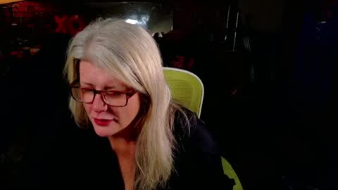 Snapshot of alicescuriosity chatting on April 13, 2026, 4:23 pm Alices Curiosity online show from April 13, 2026, 4:23 pm