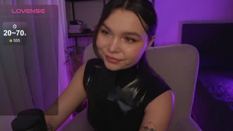 Snapshot of alicesweetlove chatting on February 4, 2025, 8:24 am Alice online show from February 4, 2025, 8:24 am