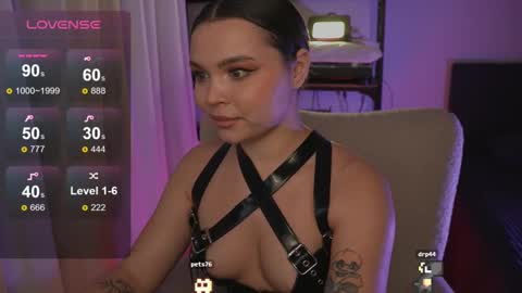 Snapshot of alicesweetlove chatting on February 18, 2025, 2:16 am Alice online show from February 18, 2025, 2:16 am