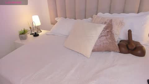 Snapshot of aliceveraa_ chatting on February 28, 2025, 5:26 pm Alice Vera online show from February 28, 2025, 5:26 pm