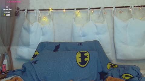 AliceWoolfy online show from December 12, 2024, 7:59 pm