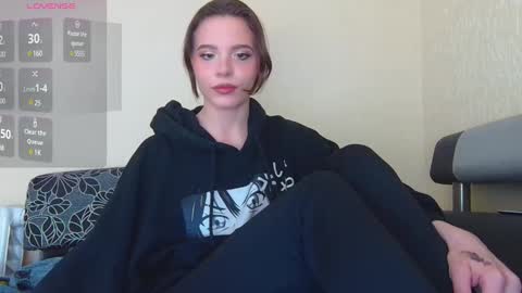 AliceWoolfy online show from January 19, 2025, 12:50 pm